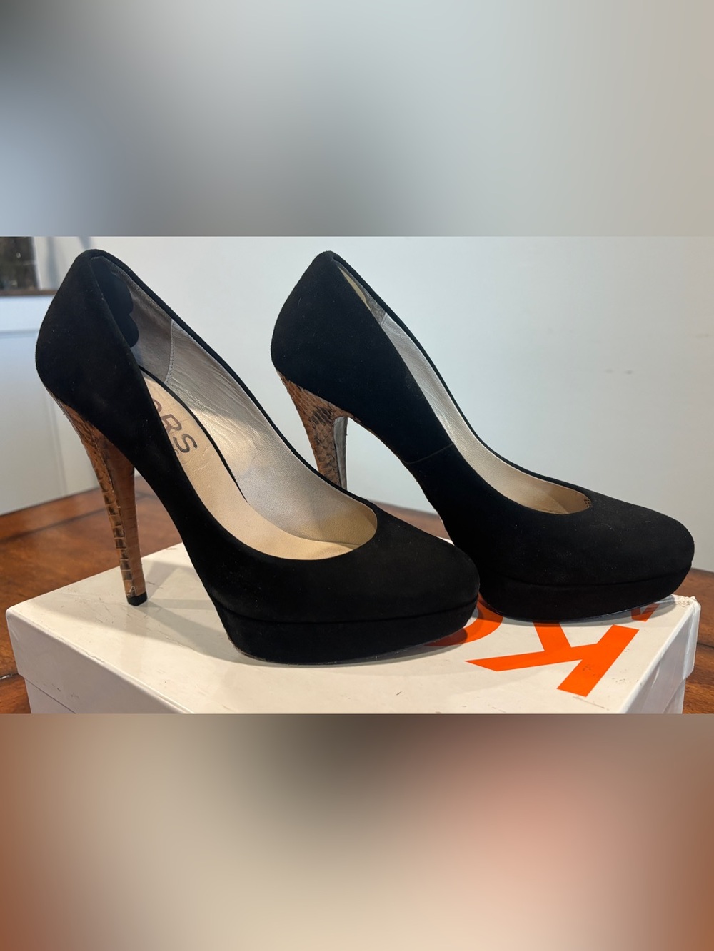 Cyprien Suede and Python High Heel Platform KORS Michael Kors 
Sz. 9 VGUC